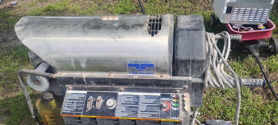 Mi-T-M Hot Water Pressure Washer - For Parts or Repair."