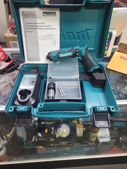 MAKITA CORDLESS DRIVER DRILL KIT