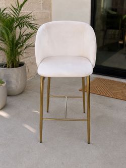 LUXURY VELVET BAR STOOLS – BRAND NEW IN BOX!