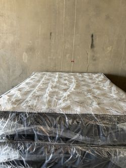 Brand new pillow top Queen size mattress