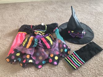 Little girl witch costume