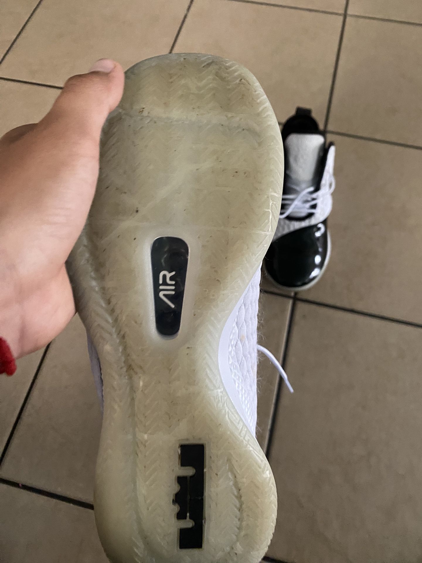 Nike Lebron Witness lii PRM MENS