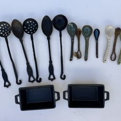 Керамические и чугунные ложки и кухонная утварь ручной работы.
