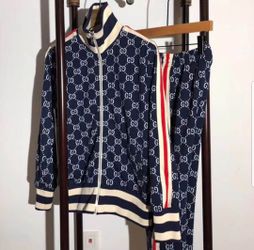 Gucci sweatsuit
