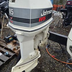 Johnson 115hp Outboard Boat Motor. Runs Nice