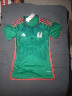 Mexico Soccer jersey slim fit size - M