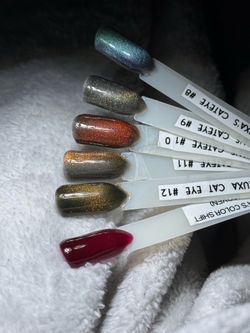 LUXA CatEye Set of 6 Gel Color Polish (5 + 1 color change Polish)