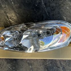 06-13 Chevy Impala Headlight