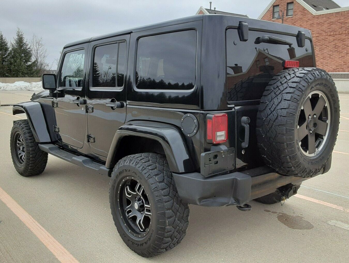 $$REDUCED$$ =PRICE= (1600$$ OBO)=2012 JEEP WRANGLER UNLIMITED SAHARA!
