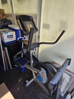 Pro Form ELLIPTICAL Exercise Machine