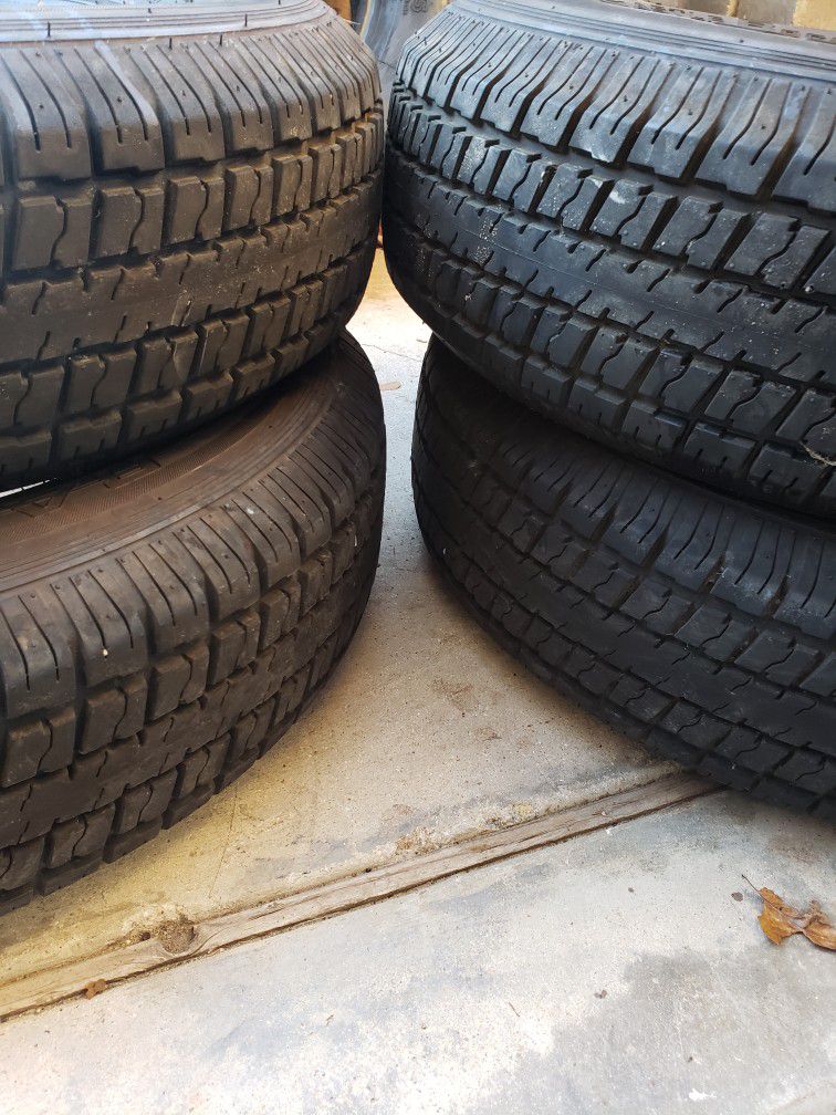Trailer tires 15 inch wheel rubber only 4 tires