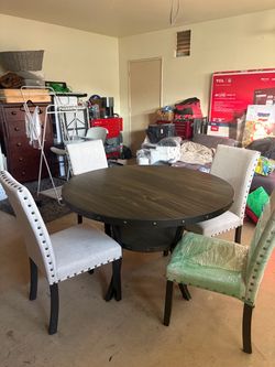 Dining Table + 4 chairs
