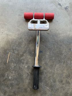 Linoleum roller