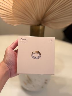 Oura ring 4 size 7 color gold