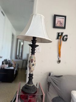 2 lamps
