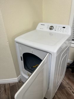 Samsung White Electric Dryer