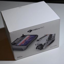 DJI Mini Pro 4 w/Intelligent Flight Battery Plus FlyMore combo.