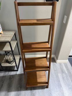 Ladder shelf