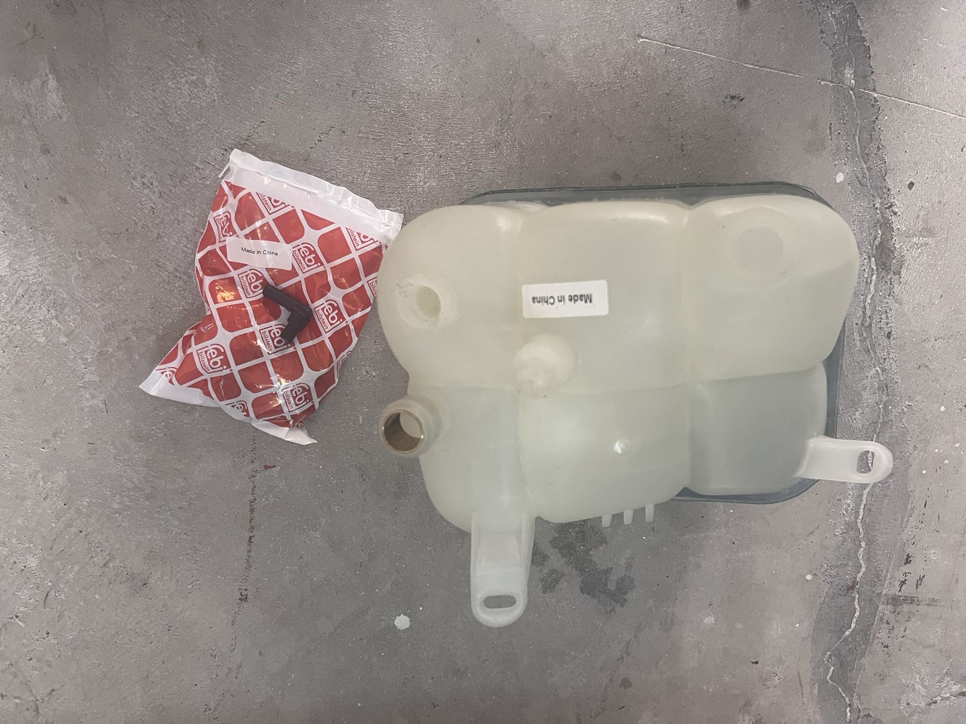 Water Reservoir For Mercedes