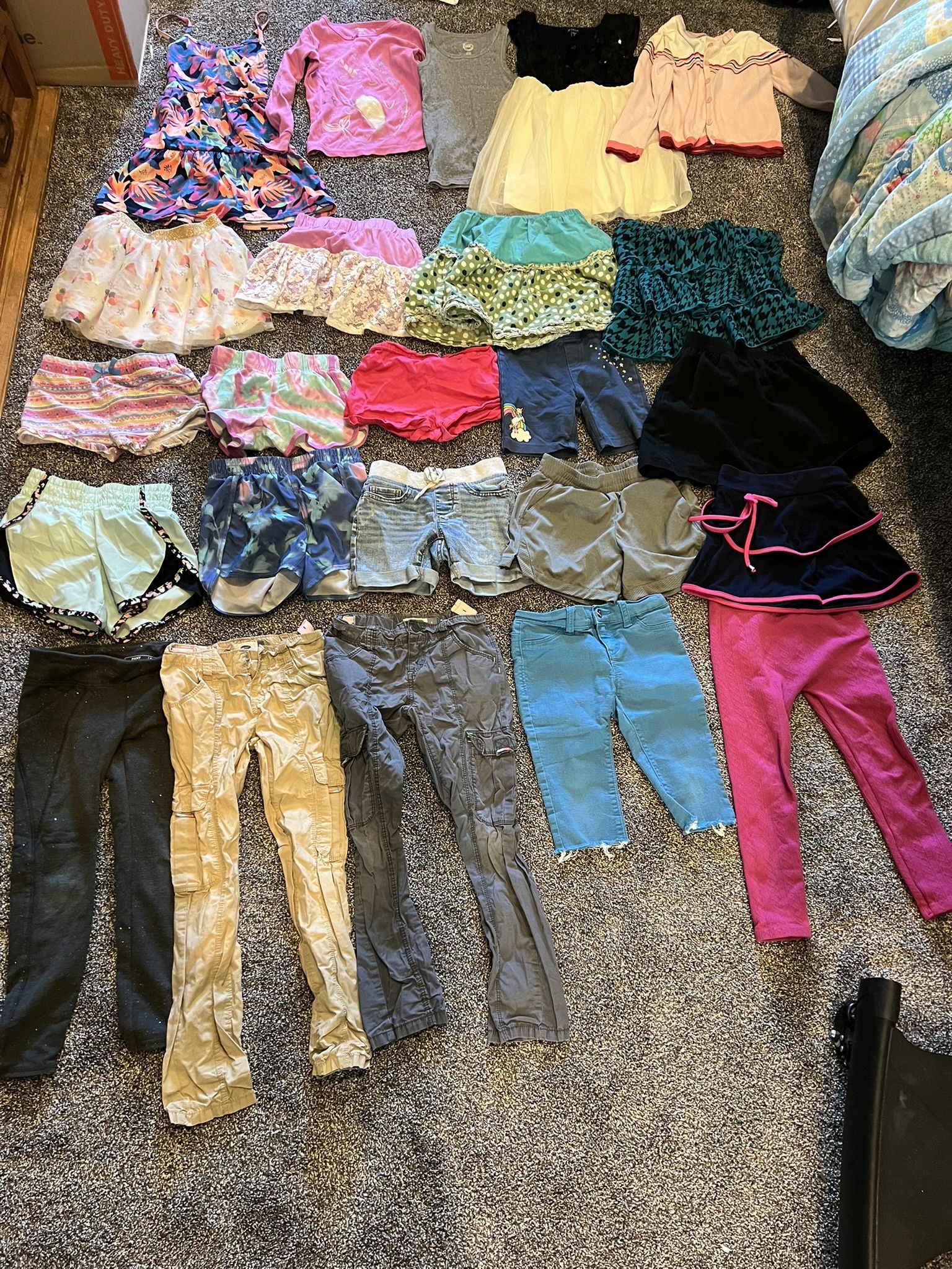 Girl Lot/ Bundle Clothes-24 Pcs 6/6x, 6-7 Carter's, All in Mot