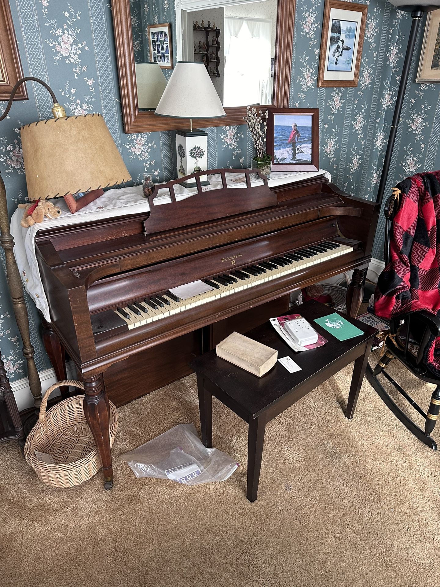 Acoustic upright Piano