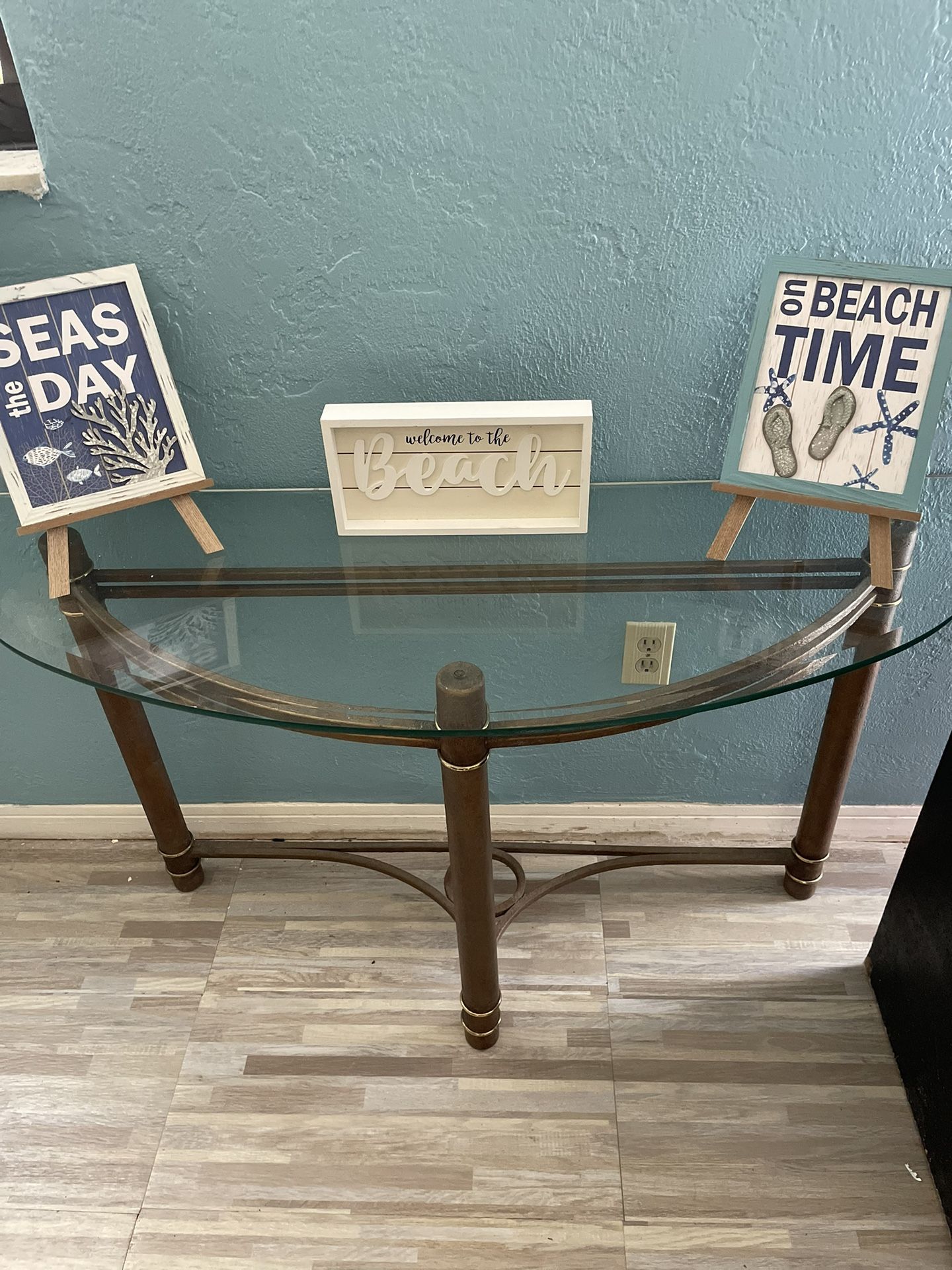 Console Table detentions 50” L by 16 W 45$