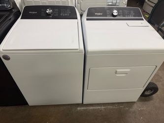 Whirlpool Washer and Dryer Set