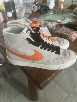 Men’s Nike blazer mids 77s 