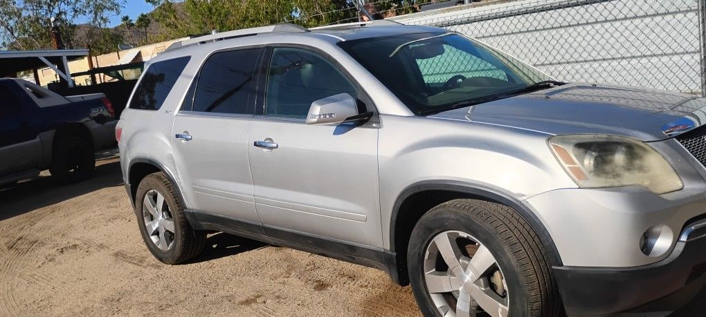 2012 GMC Acadia