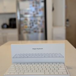 Apple Magic Keyboard - US English