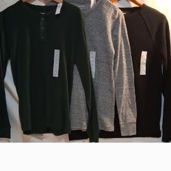 Brand new long sleeve Henley all 3 size small