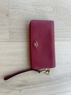 New coach wallet