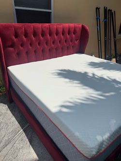 Cama king roja