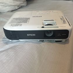 Epson VS240 SVGA 3LCD Projector 3000 Lumens Color Brightness