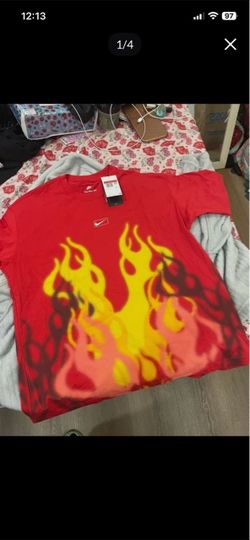 Nike shirt size large