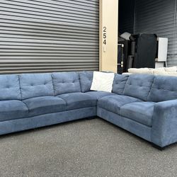 Sectional Couch 
