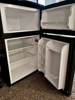 Mini fridge