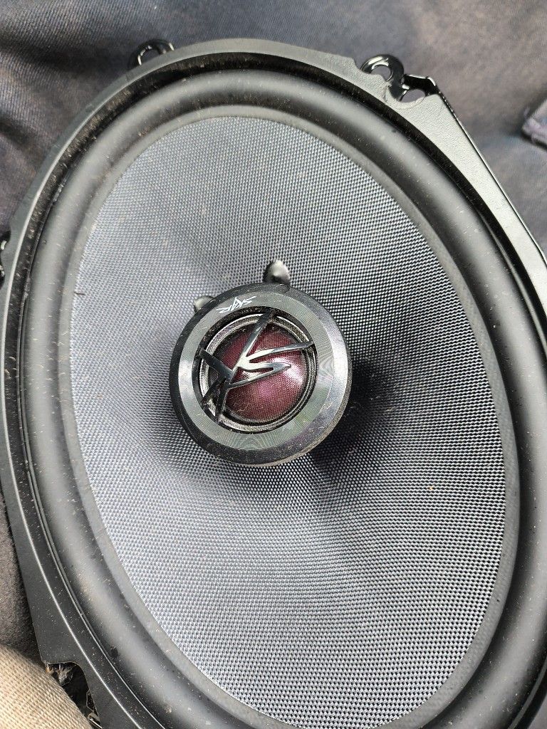 6/8 Door Speakers