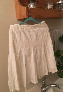 CUTE SKIRT SIZE 6
