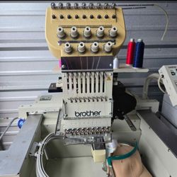 BROTHER E0901E- AC 9 needle embroidery Sewing Machine W Had Attachment 