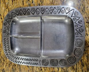🌀 Wilton Armetale Divided Serving Tray – Pewter – 14” × 10”