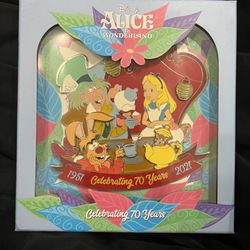Alice In Wonderland Disney Jumbo Pin Trading