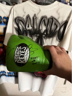 Victor Ortiz Cleto Reyes glove green