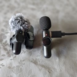 Wireless lavalier microphones 