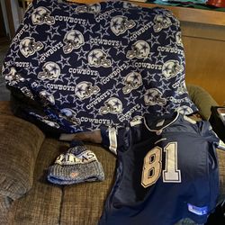 Dallas Cowboys Trio Throw 60”x 32 “ Nwt Puff Beanie And Youth Large Owen’s Jersey Like New All For 40$ 