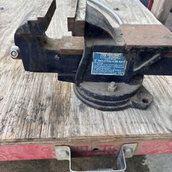 Med Size Bench Vise