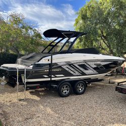 2019 Monterey M6 Boat 83 Hours 