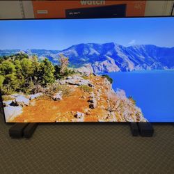 85 Tv Small Blemish Left Corner Of Screen Not Noticeable When On. $55 Down On Finacing Free Delivery 