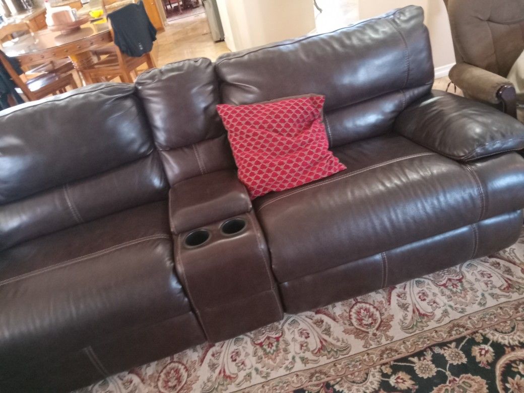 Leather Couches Beautifull Condition