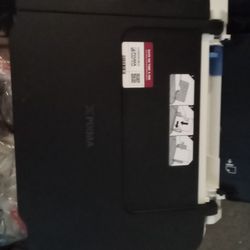 Wi-Fi Capable Canon PIXMA TS3522  Printer-Scanner